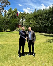 Reunión con Embajador de China Reunión con Embajador de China