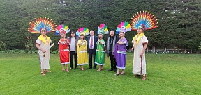 El grupo de música y danza “KalaMarka” visitó la Embajada de Rusia El grupo de música y danza “KalaMarka” visitó la Embajada de Rusia