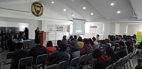Conferencia con motivo del Día del Funcionario Diplomático en la Universidad “Unifranz”