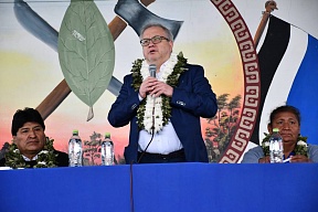 El Embajador de Rusia participó en el ampliado de las Federaciones del Trópico de Cochabamba