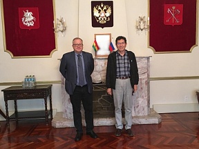 Entrevista del Embajador con el Director Ejecutivo de la Agencia Boliviana Espacial
