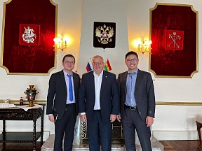 Sobre la reunión con los representantes de «Huawei Bolivia» Sobre la reunión con los representantes de «Huawei Bolivia»
